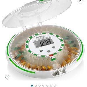 Selling my EZY Dose medication dispenser, brand new never used